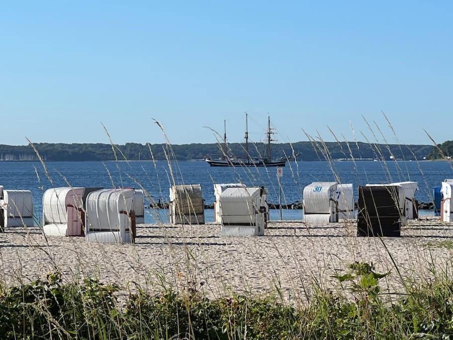 Neue Ferienwohnung Kuestennaehe Mit Terrasse 3Km Zum Strand Osdorf Eksteriør billede